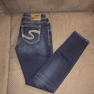 NWOT silver suki jeans